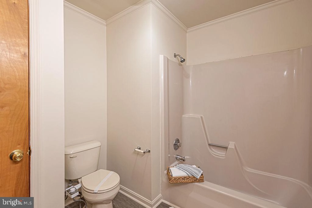 Bath - 18 Brandywine Dr, Ocean Pines, MD 21811 photo 2 of 6