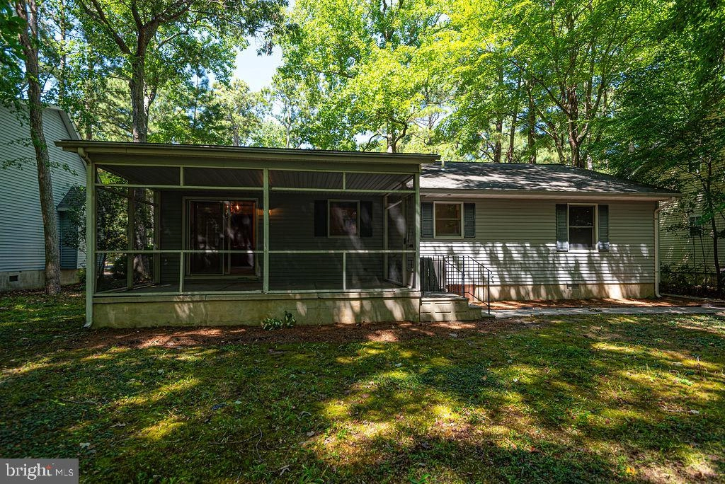 Exterior - 18 Brandywine Dr, Ocean Pines, MD 21811 photo 9 of 12