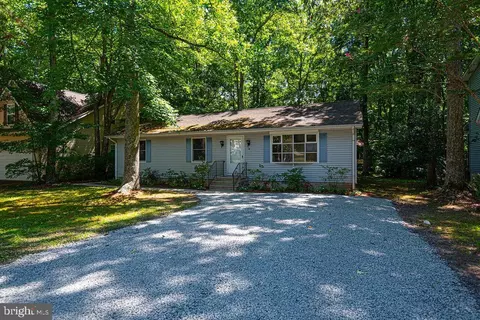 Exterior - 18 Brandywine Dr, Ocean Pines, MD 21811 photo 2 of 12