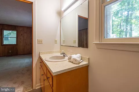 Bath - 18 Brandywine Dr, Ocean Pines, MD 21811 photo 6 of 6