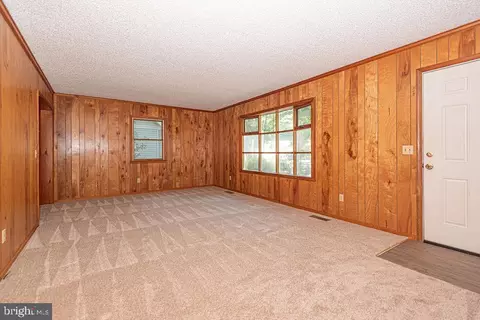 Living - 18 Brandywine Dr, Ocean Pines, MD 21811 photo 1 of 4