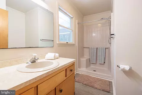 Bath - 18 Brandywine Dr, Ocean Pines, MD 21811 photo 4 of 6