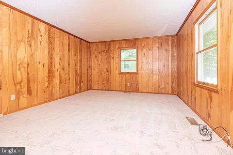 Living - 18 Brandywine Dr, Ocean Pines, MD 21811 photo 4 of 4