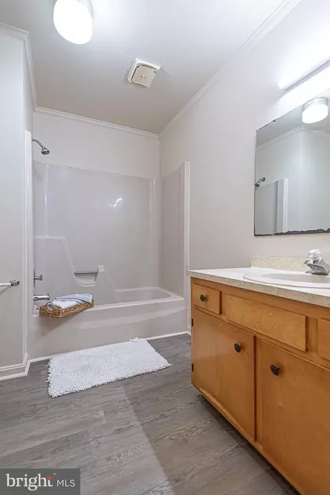 Bath - 18 Brandywine Dr, Ocean Pines, MD 21811 photo 3 of 6