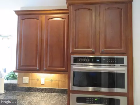 Kitchen - 11306 Pennington Place Pl, Berlin, MD 21811 photo 4 of 8