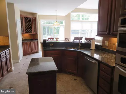 Kitchen - 11306 Pennington Place Pl, Berlin, MD 21811 photo 5 of 8