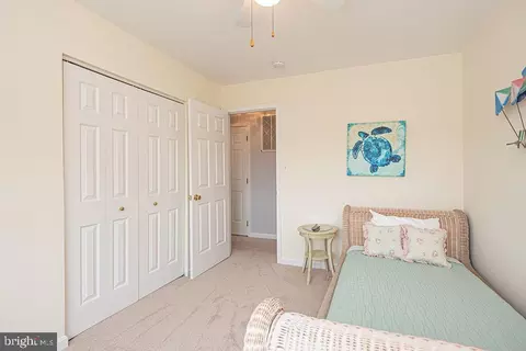 Bedroom - 17 Clipper Ct, Ocean Pines, MD 21811 photo 7 of 10