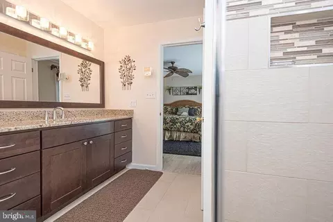 Bath - 17 Clipper Ct, Ocean Pines, MD 21811 photo 7 of 11