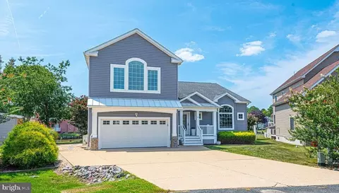 Exterior - 17 Clipper Ct, Ocean Pines, MD 21811 photo 2 of 16