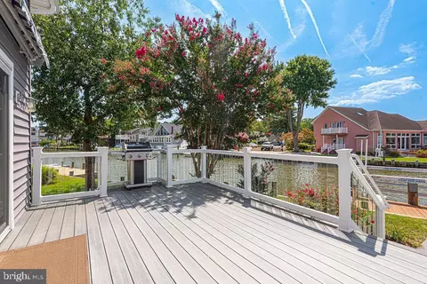 Exterior - 17 Clipper Ct, Ocean Pines, MD 21811 photo 9 of 16