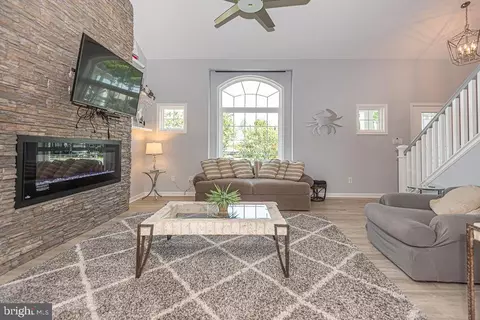 Living - 17 Clipper Ct, Ocean Pines, MD 21811 photo 2 of 7