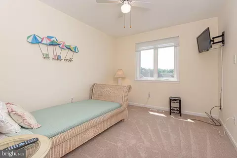 Bedroom - 17 Clipper Ct, Ocean Pines, MD 21811 photo 6 of 10