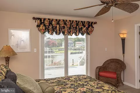 Bedroom - 17 Clipper Ct, Ocean Pines, MD 21811 photo 3 of 10