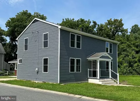 512 Young St, Pocomoke City, MD 21851