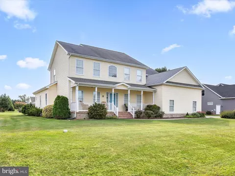 102 Ann Ct, Berlin, MD 21811