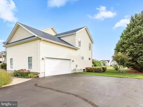 102 Ann Ct, Berlin, MD 21811 photo 4