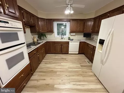 Kitchen - 4 Moonraker Rd, Ocean Pines, MD 21811 photo 1 of 5