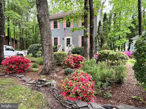6 White Cap Ln, Ocean Pines, MD 21811