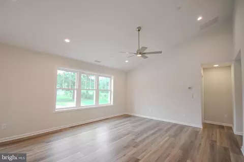 10551 Flower St, Berlin, MD 21811 photo 7