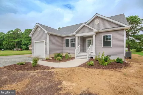 10551 Flower St, Berlin, MD 21811 photo 2