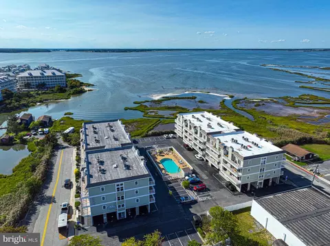 120 71st St #28, Ocean City, MD 21842
