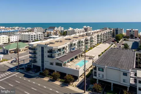 11 142nd St #110, Ocean City, MD 21842