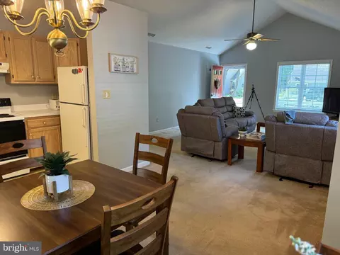 7 Edgewood Dr, Ocean Pines, MD 21811 photo 12