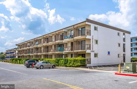 8 36th St #310, Ocean City, MD 21842