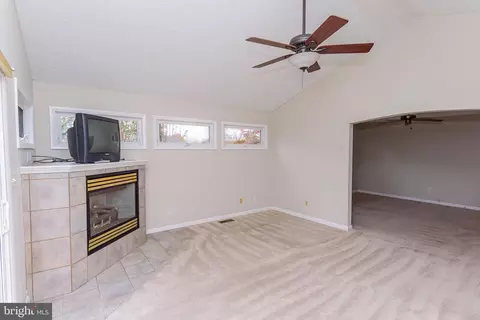 Living - 108 Quillen Dr, Berlin, MD 21811 photo 9 of 26