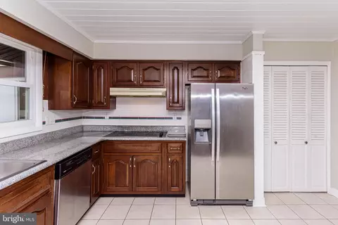 Kitchen - 108 Quillen Dr, Berlin, MD 21811 photo 2 of 6