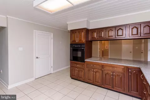 Kitchen - 108 Quillen Dr, Berlin, MD 21811 photo 6 of 6