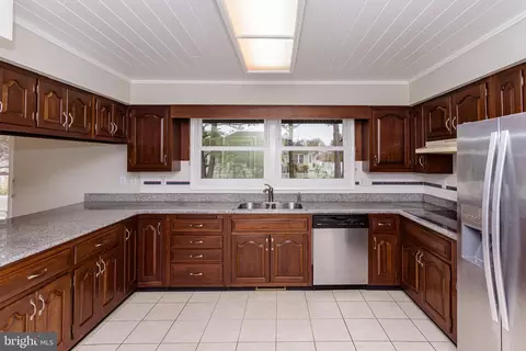 Kitchen - 108 Quillen Dr, Berlin, MD 21811 photo 1 of 6