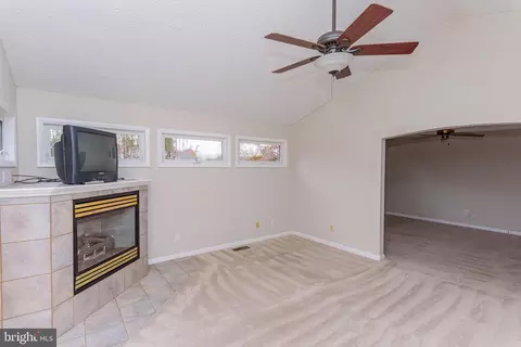 Living - 108 Quillen Dr, Berlin, MD 21811 photo 15 of 26