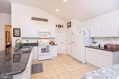 Kitchen - 13 Starboard Ct, Ocean Pines, MD 21811 photo 2 of 4