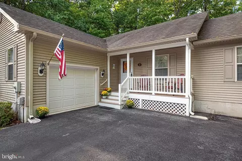 Exterior - 13 Starboard Ct, Ocean Pines, MD 21811 photo 7 of 10
