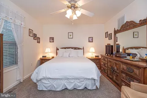Bedroom - 13 Starboard Ct, Ocean Pines, MD 21811 photo 6 of 7