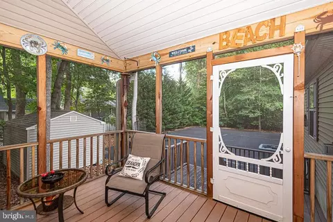 Exterior - 13 Starboard Ct, Ocean Pines, MD 21811 photo 4 of 10