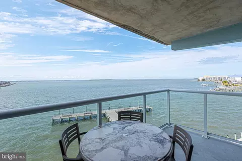 302 32nd St #405, Ocean City, MD 21842