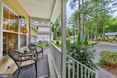 Exterior - 3 Trinity Pl, Ocean Pines, MD 21811 photo 3 of 18