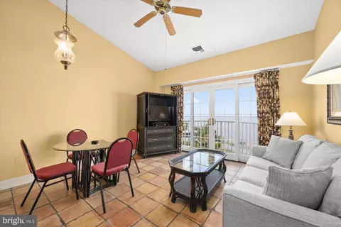 200 59th St #507, Ocean City, MD 21842 photo 3