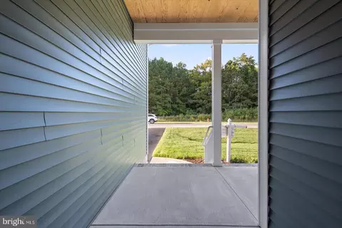 Exterior - 73 King Richard Rd, Berlin, MD 21811 photo 8 of 14