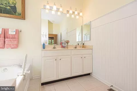 Bath - 123 Central Parke E, Ocean Pines, MD 21811 photo 3 of 10