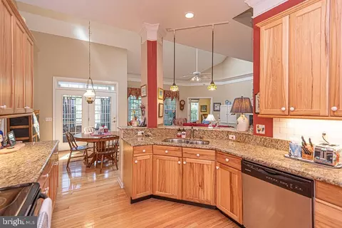 Kitchen - 123 Central Parke E, Ocean Pines, MD 21811 photo 4 of 5