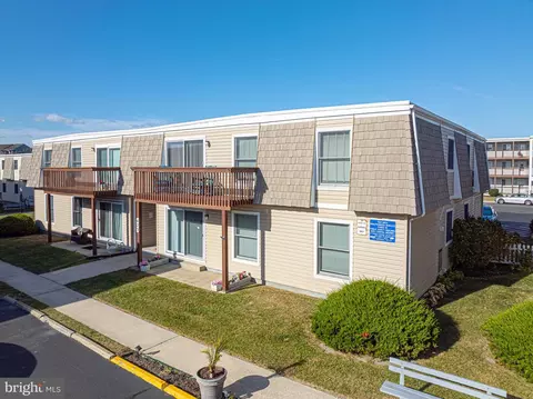 423 Lark Ln #102, Ocean City, MD 21842