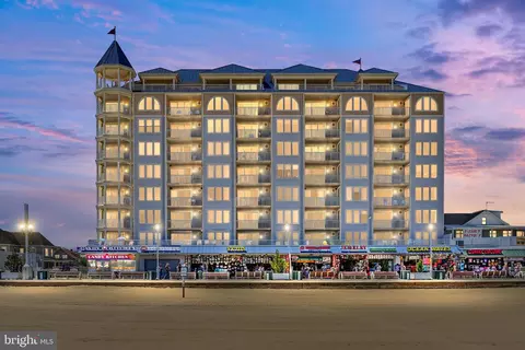 2 Dorchester St #508, Ocean City, MD 21842