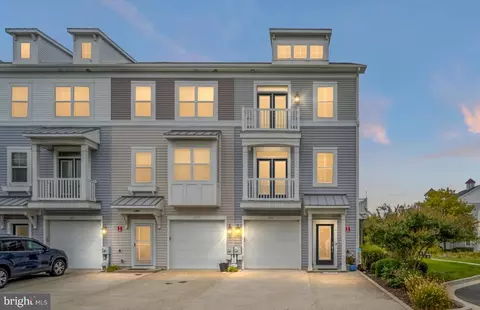 13007 Bowline Ln #4, Ocean City, MD 21842