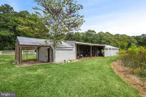 Exterior - 9449 Carey Rd, Berlin, MD 21811 photo 9 of 10