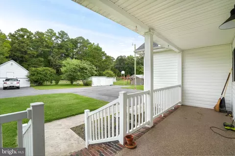 Exterior - 9449 Carey Rd, Berlin, MD 21811 photo 5 of 10