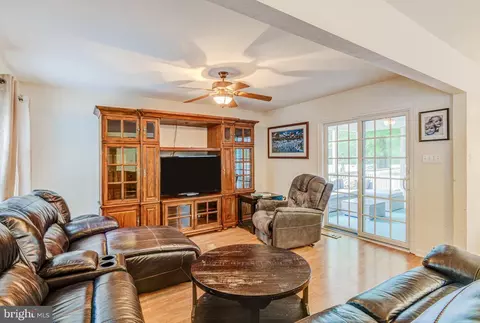48 Robin Hood Trl, Ocean Pines, MD 21811 photo 5