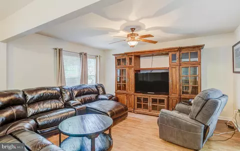 48 Robin Hood Trl, Ocean Pines, MD 21811 photo 6